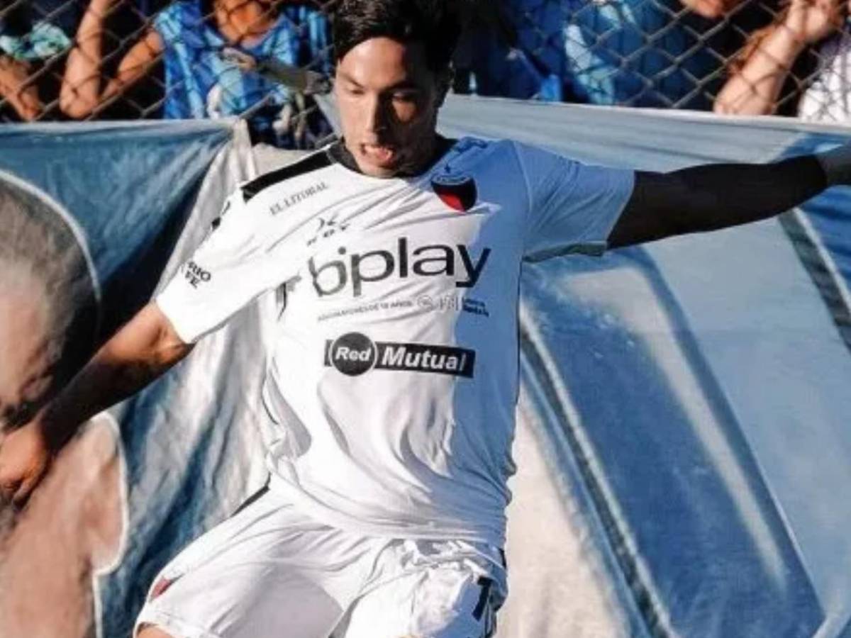 Futbolista presenta a su novio en medio de entrevista y equipo toma decisión