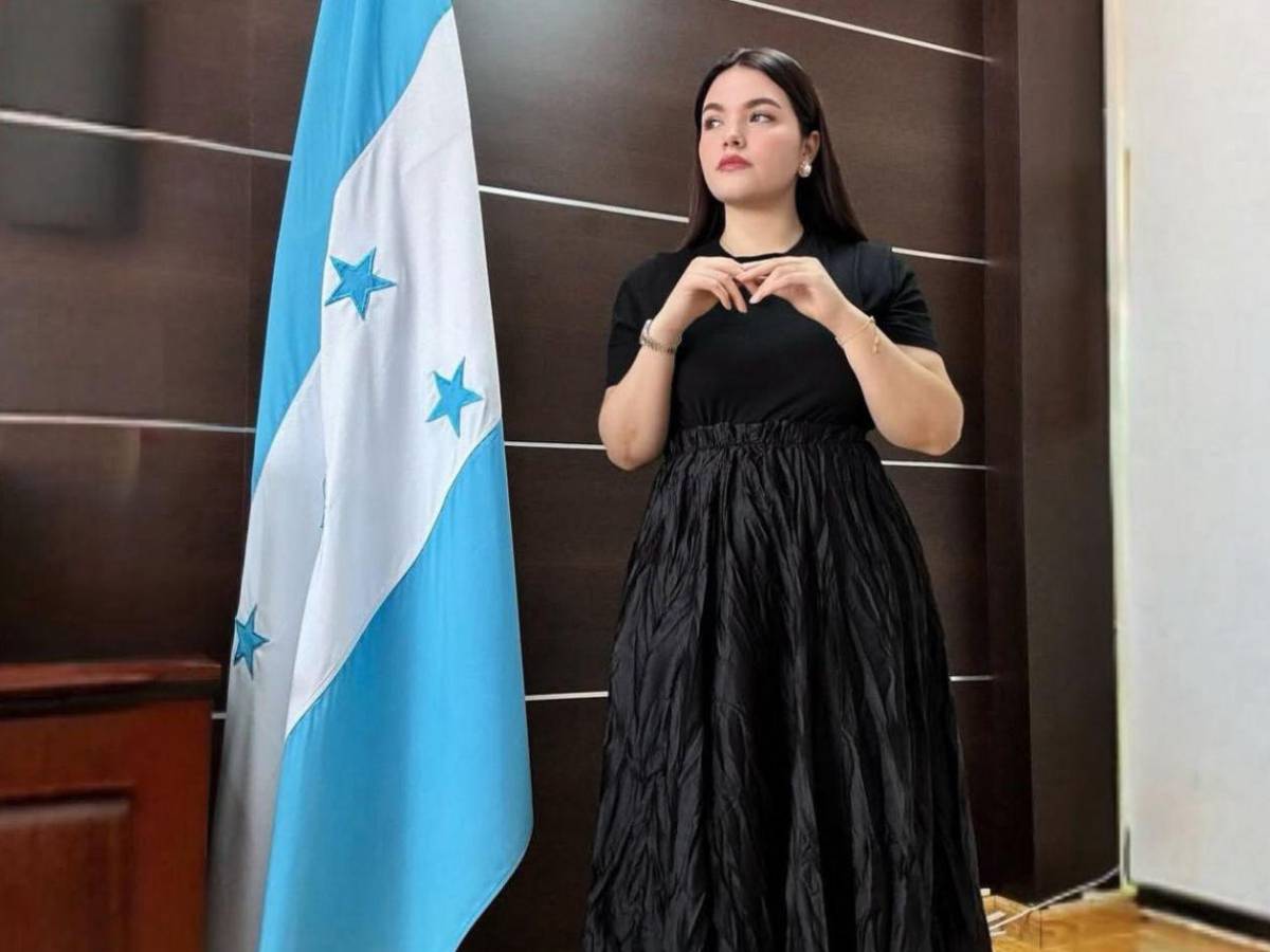 Hija de Ana Paola Hall expone los mensajes amenazantes que recibe en sus redes