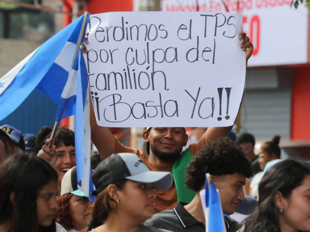 Perdimos el TPS por culpa del familión: Nacionalistas protestan en Tegucigalpa