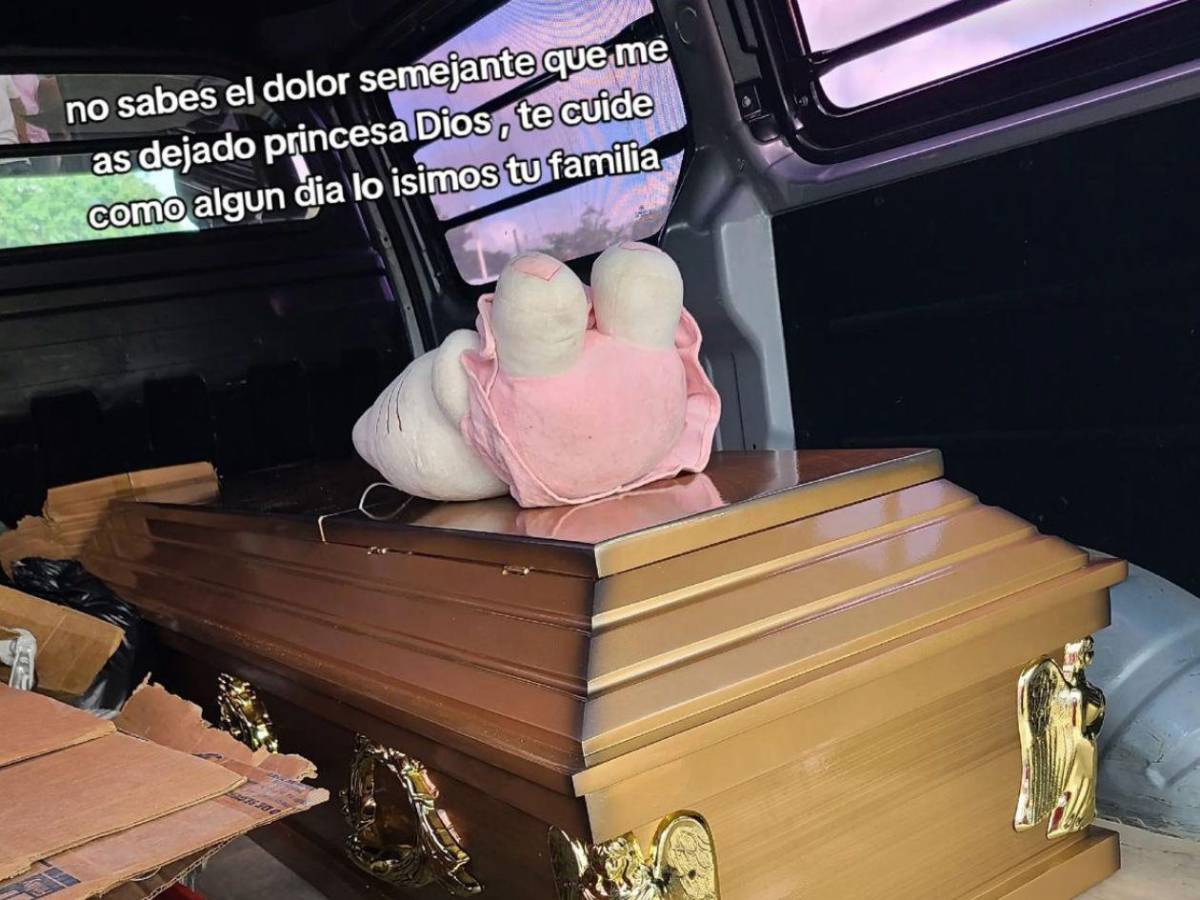 Desgarradores mensajes en funeral de quinceañera que murió tras accidente en Olancho