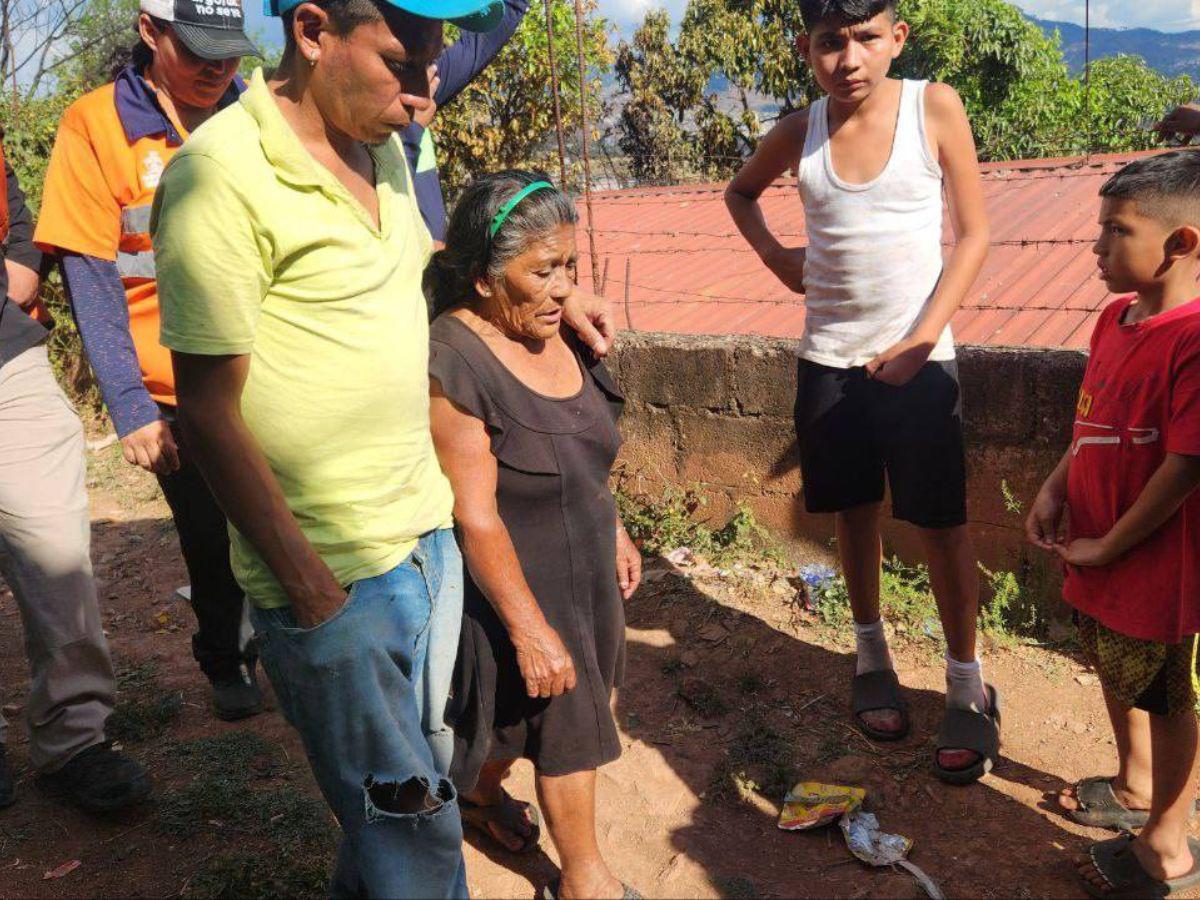 Don Lucas y doña María pierden su hogar tras feroz incendio en Tegucigalpa