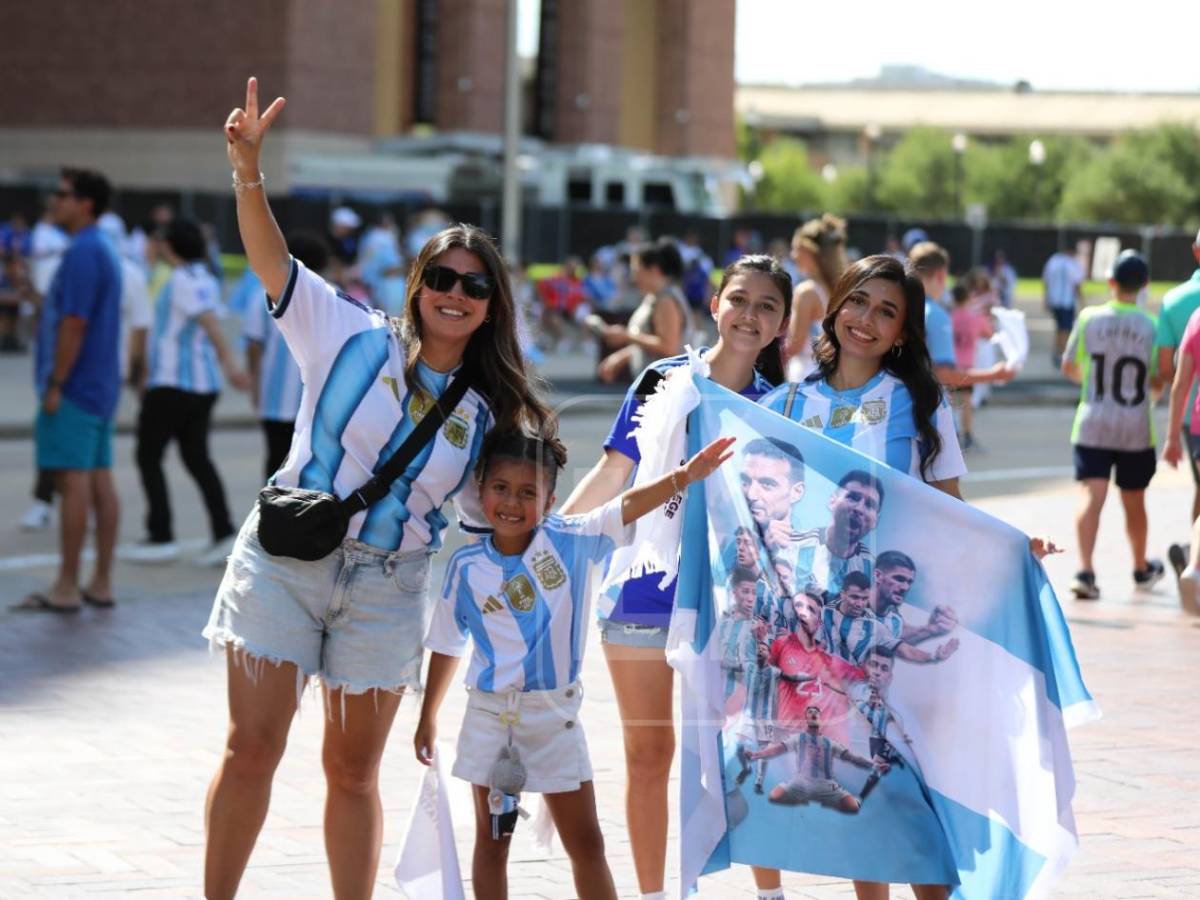 Las bellezas del Argentina vs Honduras: chicas roban miradas en Estados Unidos