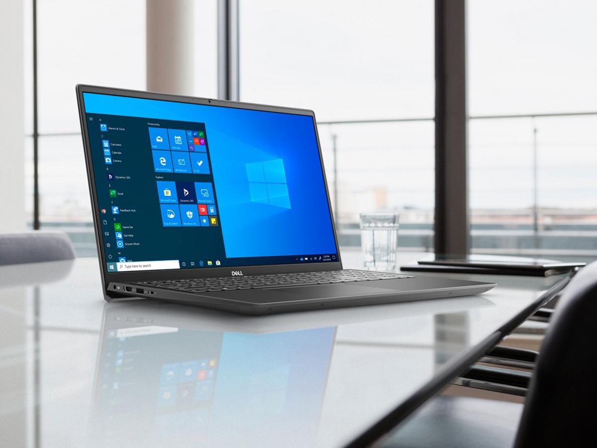 La laptop Dell Vostro de 14” cuenta con una Unidad de Estado Sólido (SSD) 256 GB, memoria RAM 8 GB, procesador Intel Core i3, Sistema Operativo Windows 11 Home, pantalla 14”.