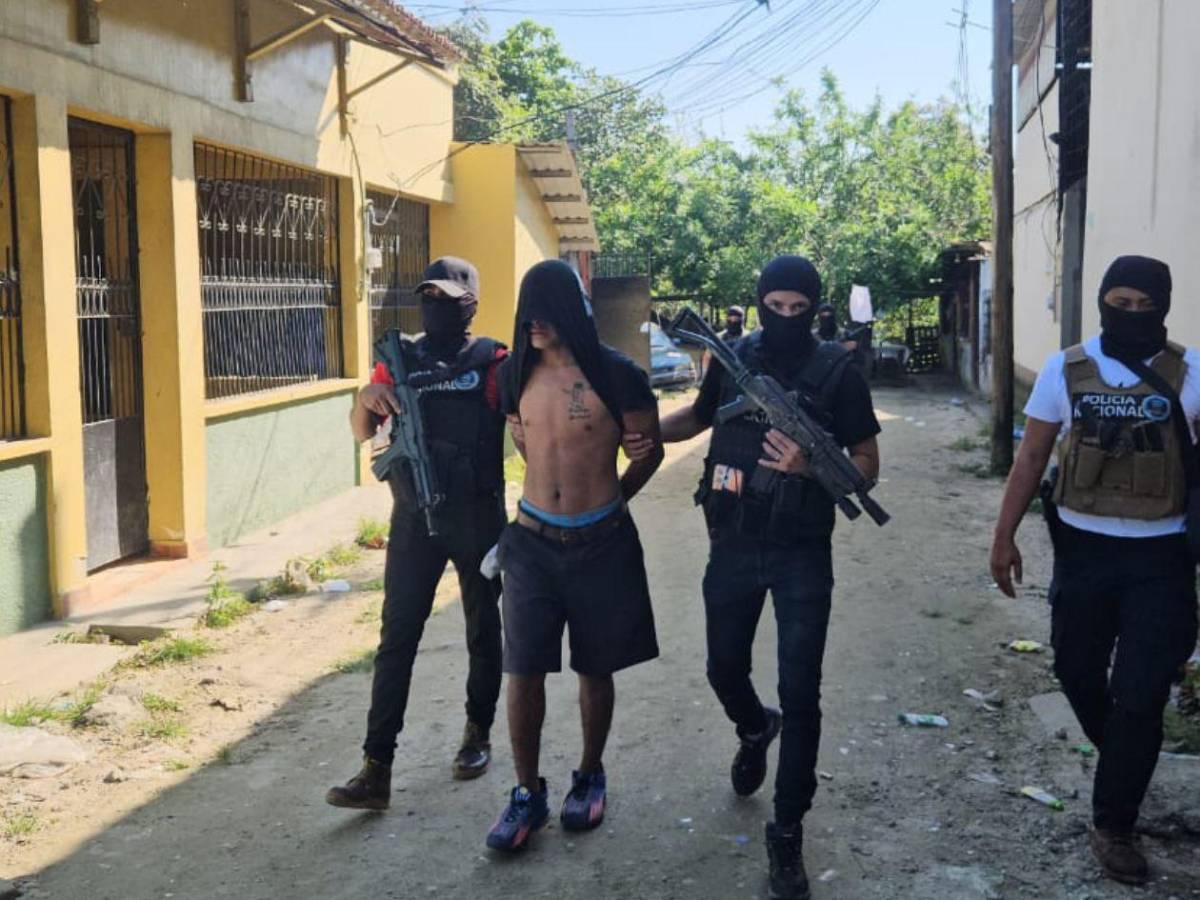 Capturan a seis presuntos pandilleros de la 18 en la colonia Miguel Ángel Pavón