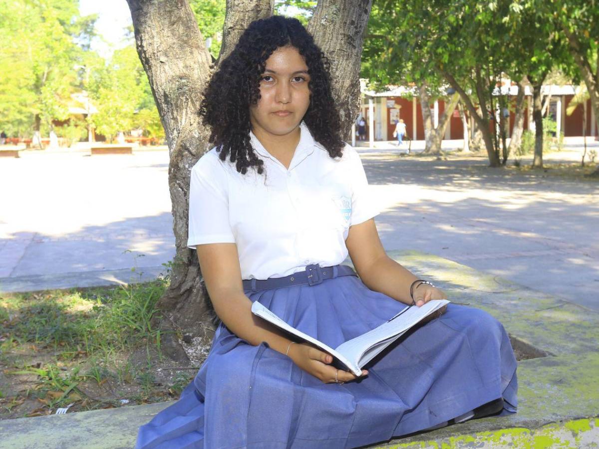 Orgullo académico: Ellos son los 8 mejores estudiantes del JTR este 2025