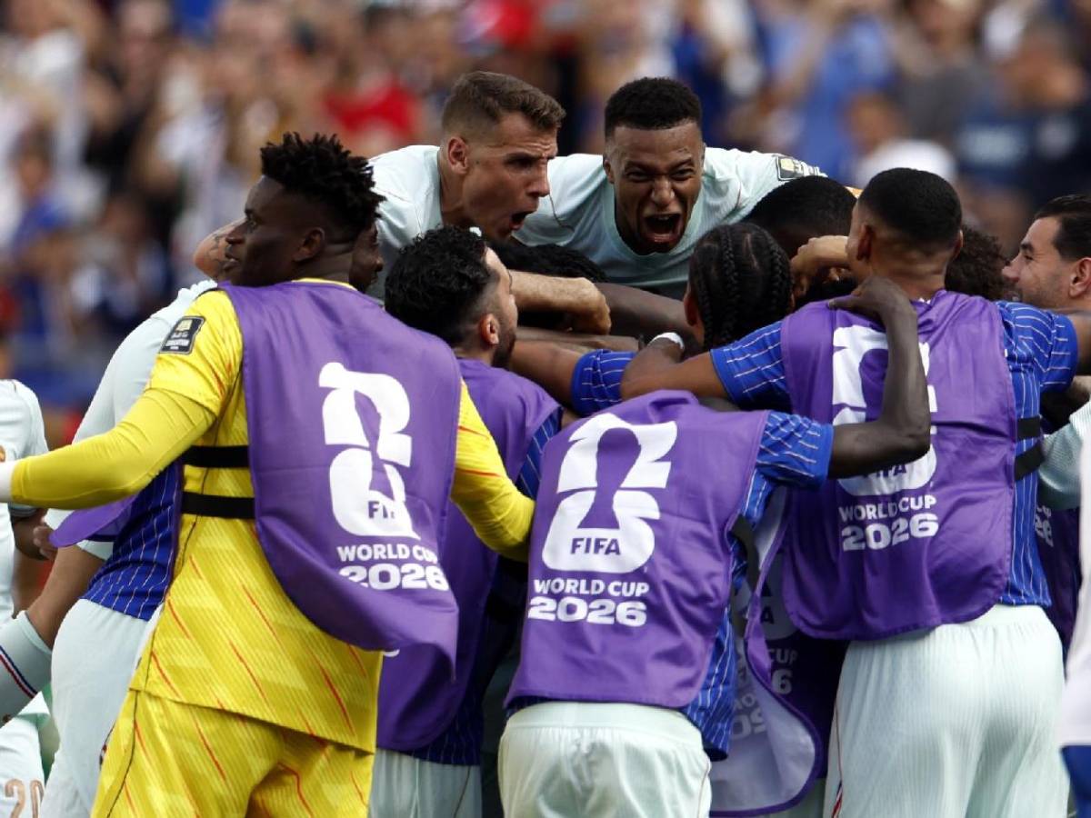Mbappé preocupa a Francia, polémico penal, dardo a Infantino y tristeza de Marruecos