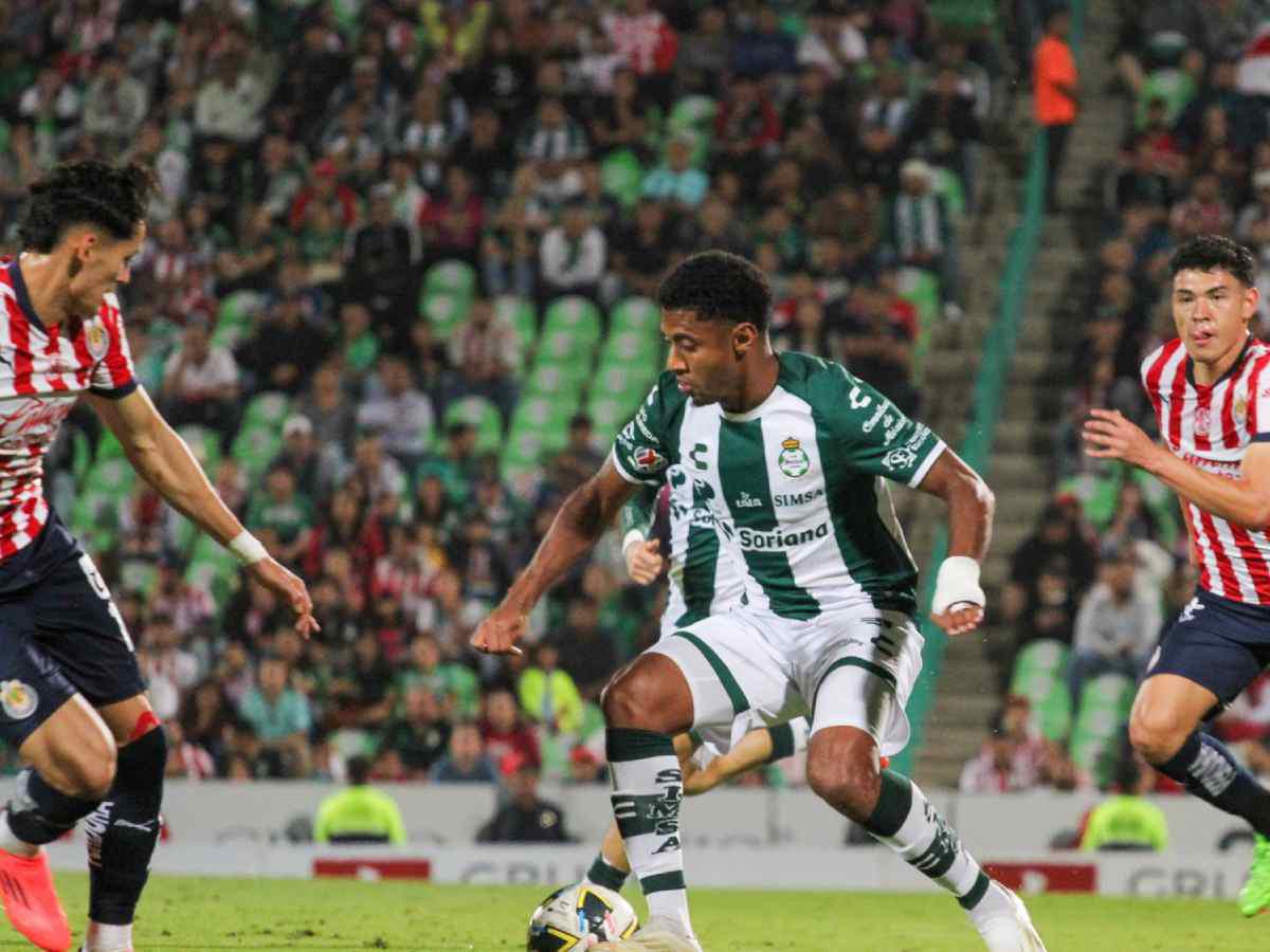 Choco Lozano reapareció con Santos Laguna y no le fue nada bien