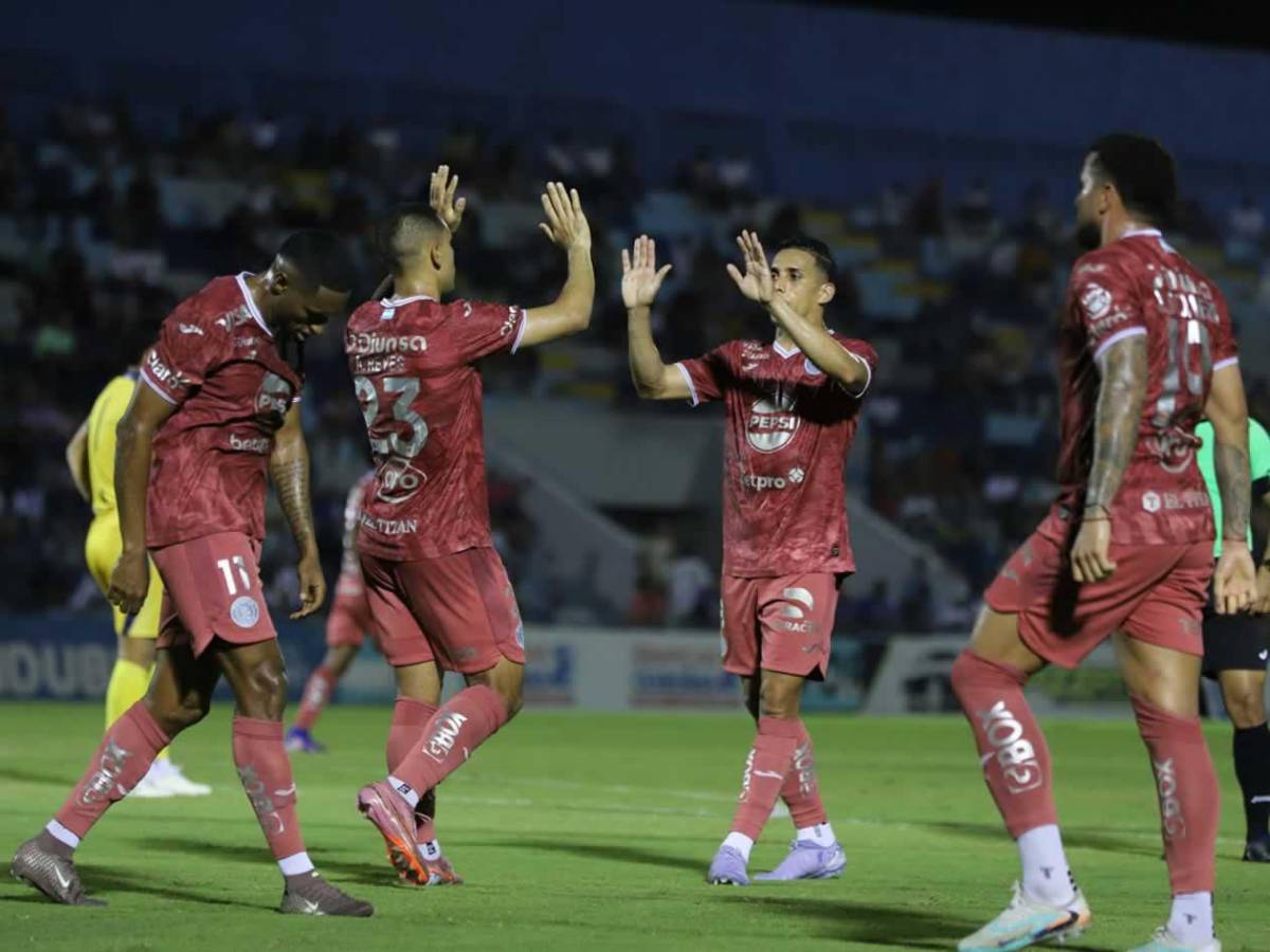 Motagua celebra el liderato, tristeza del Victoria y chicas cautivaron en La Ceiba