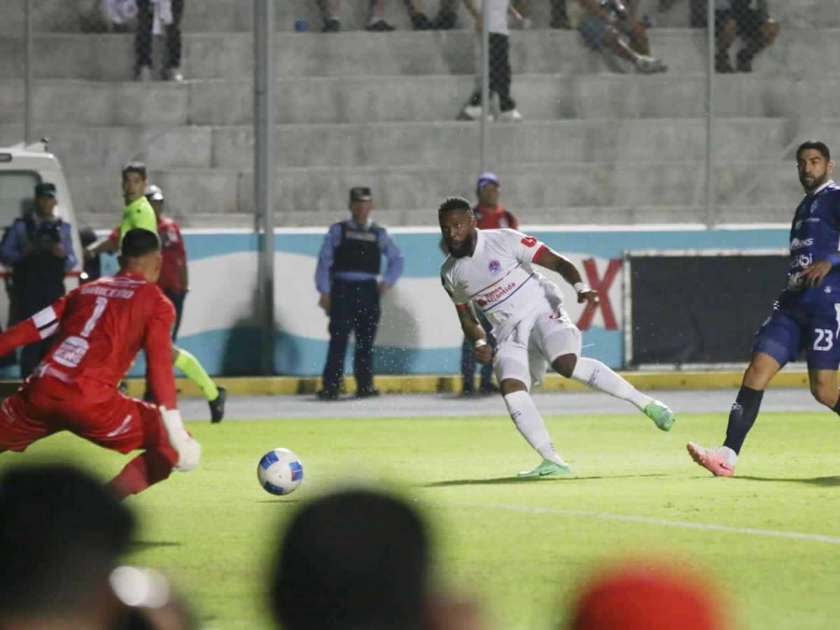 Olimpia de fiesta, doble premio en Concacaf, burla a Motagua y bellas novias de jugadores