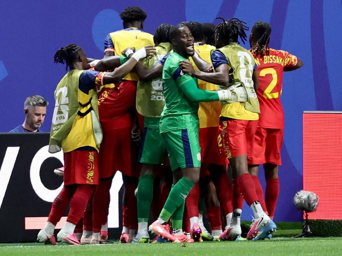 Hazaña de otra cenicienta en el Mundial, héroes y se vuelven locos tras clasificación
