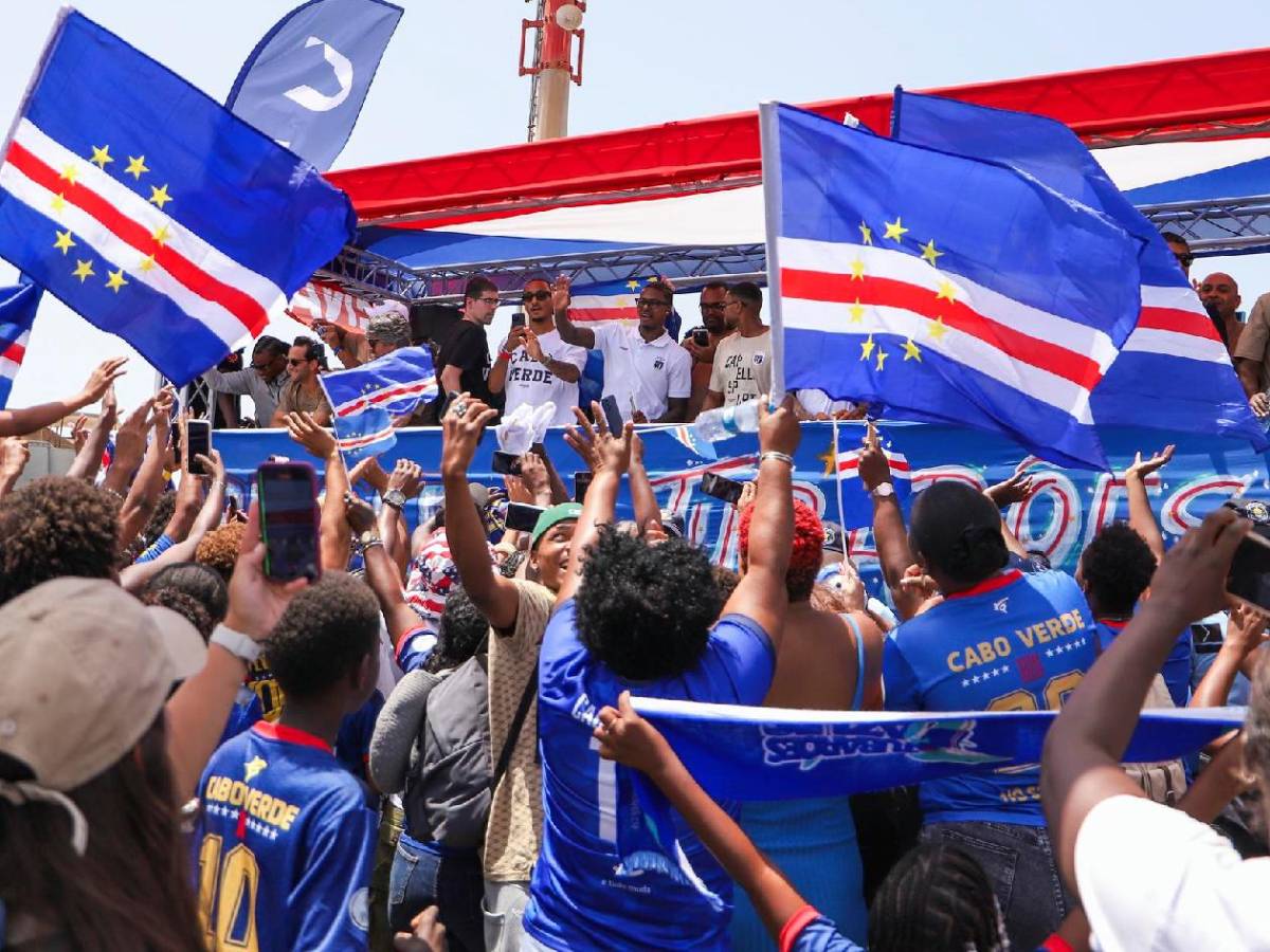 Cabo Verde desata locura, Vozinha aprovechó su fama y sorprende con lo que hizo