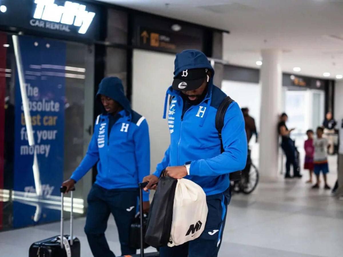 Rostros contentos: así fue la llegada de los seleccionados tras amistoso ante Perú