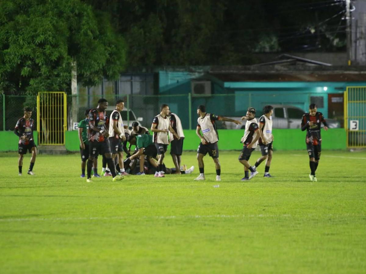 Traición al Real España, locura de Jeaustin, silla voladora y chica misteriosa