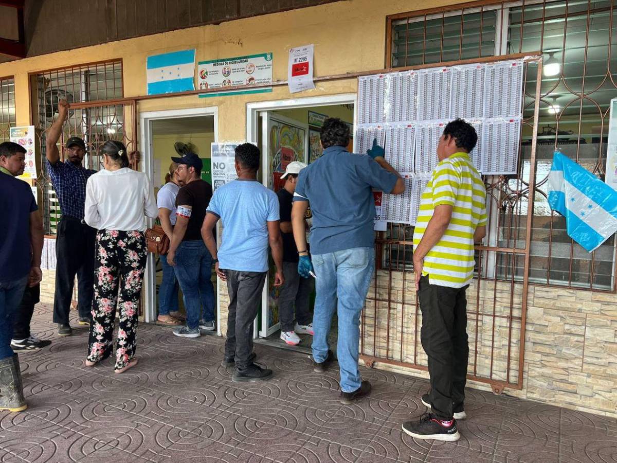 Playa, sol y civismo, así se viven las elecciones primarias en el Caribe