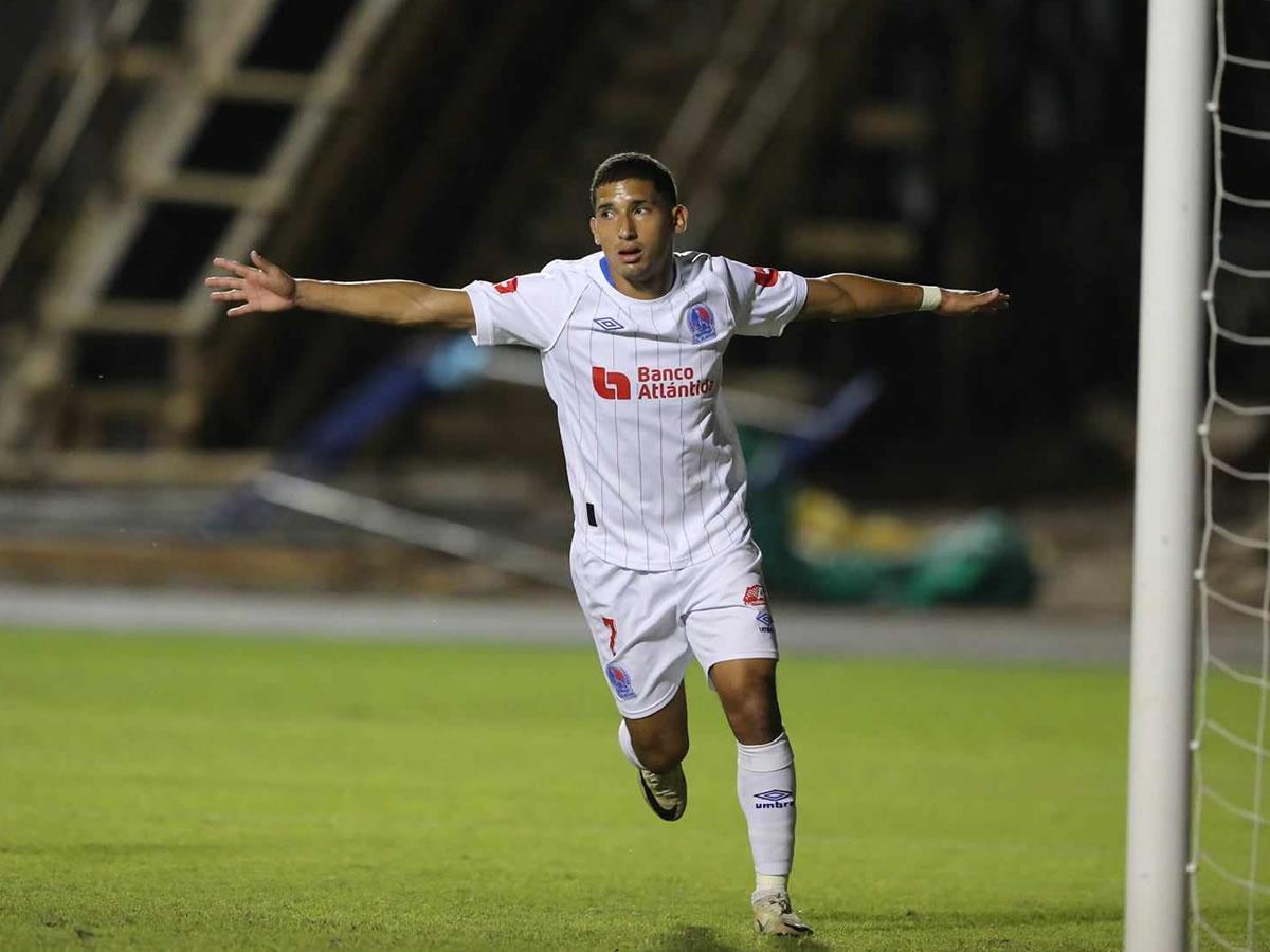 José Mario Pinto puso el 2-0 tras asistencia de Edwin Rodríguez.