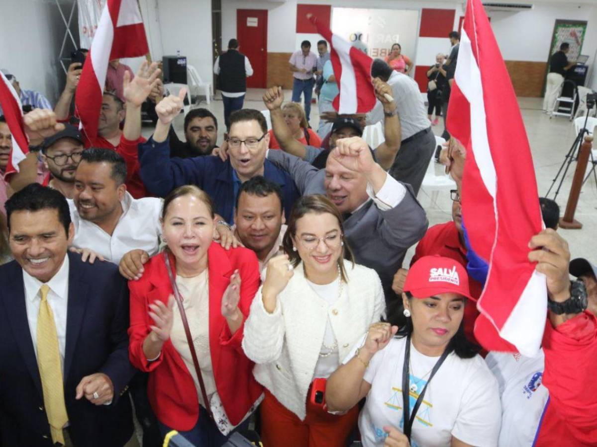 Euforia en el búnker liberal: Fotos del festejo tras ventaja de Nasralla