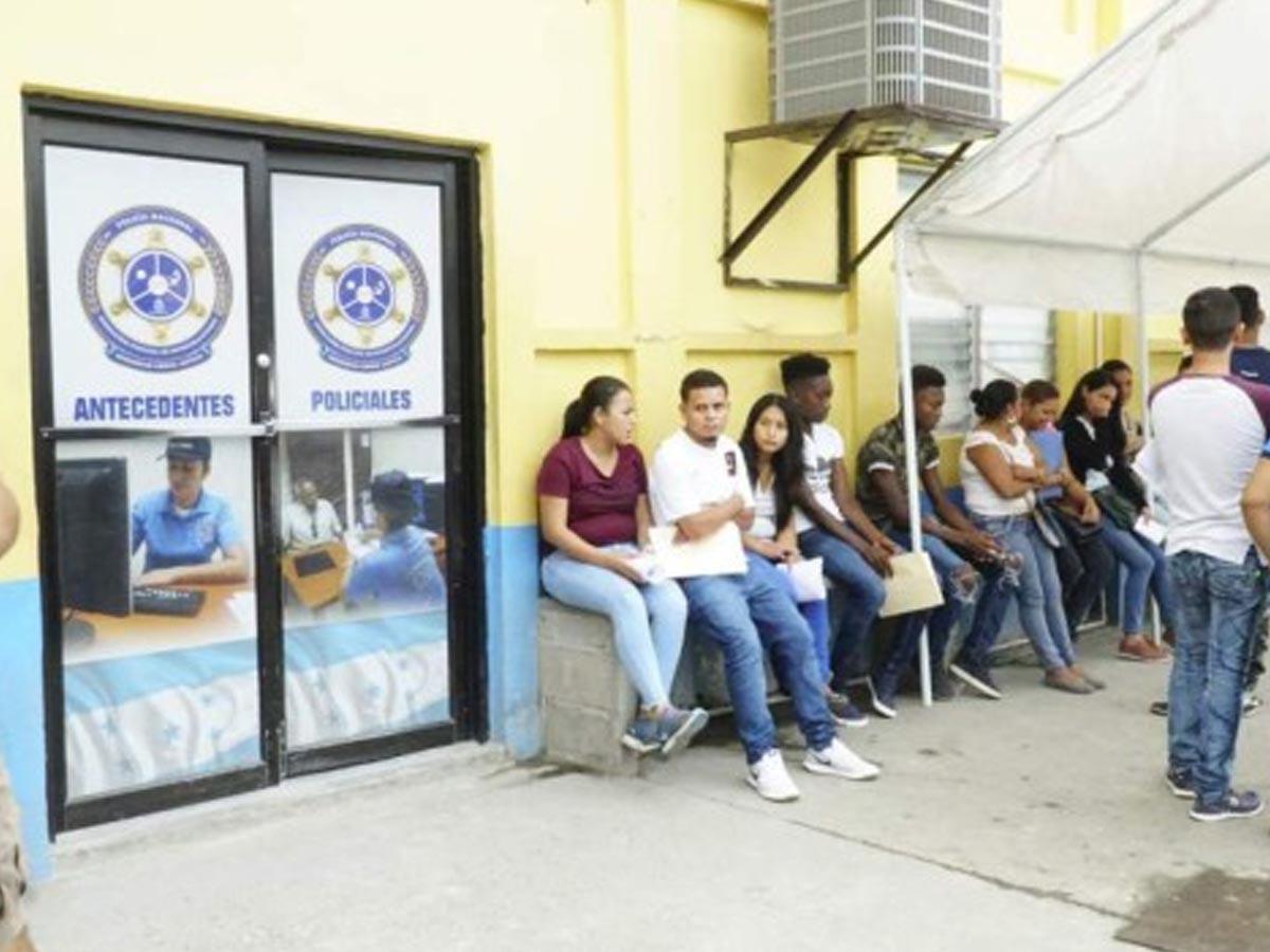 Reanudan emisión de hoja de antecedentes policiales