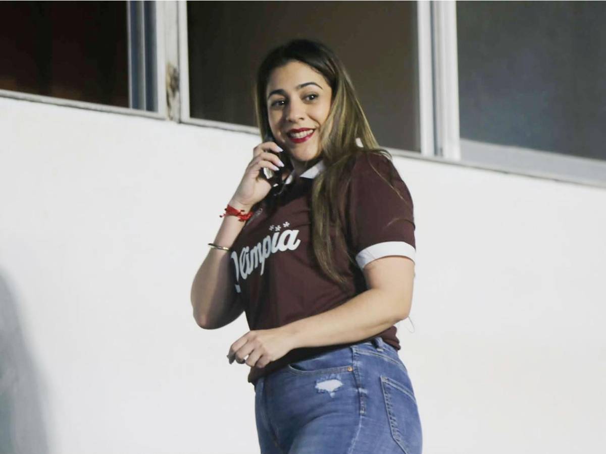 Olimpia celebra, dedicatoria, figura ante Génesis y bellas chicas en el Nacional