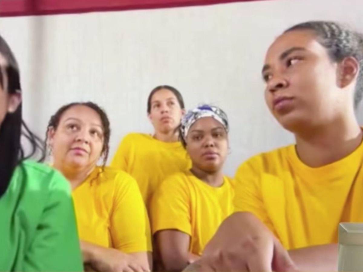 Migrantes denuncian maltratos y abandono tras ser deportados desde EEUU