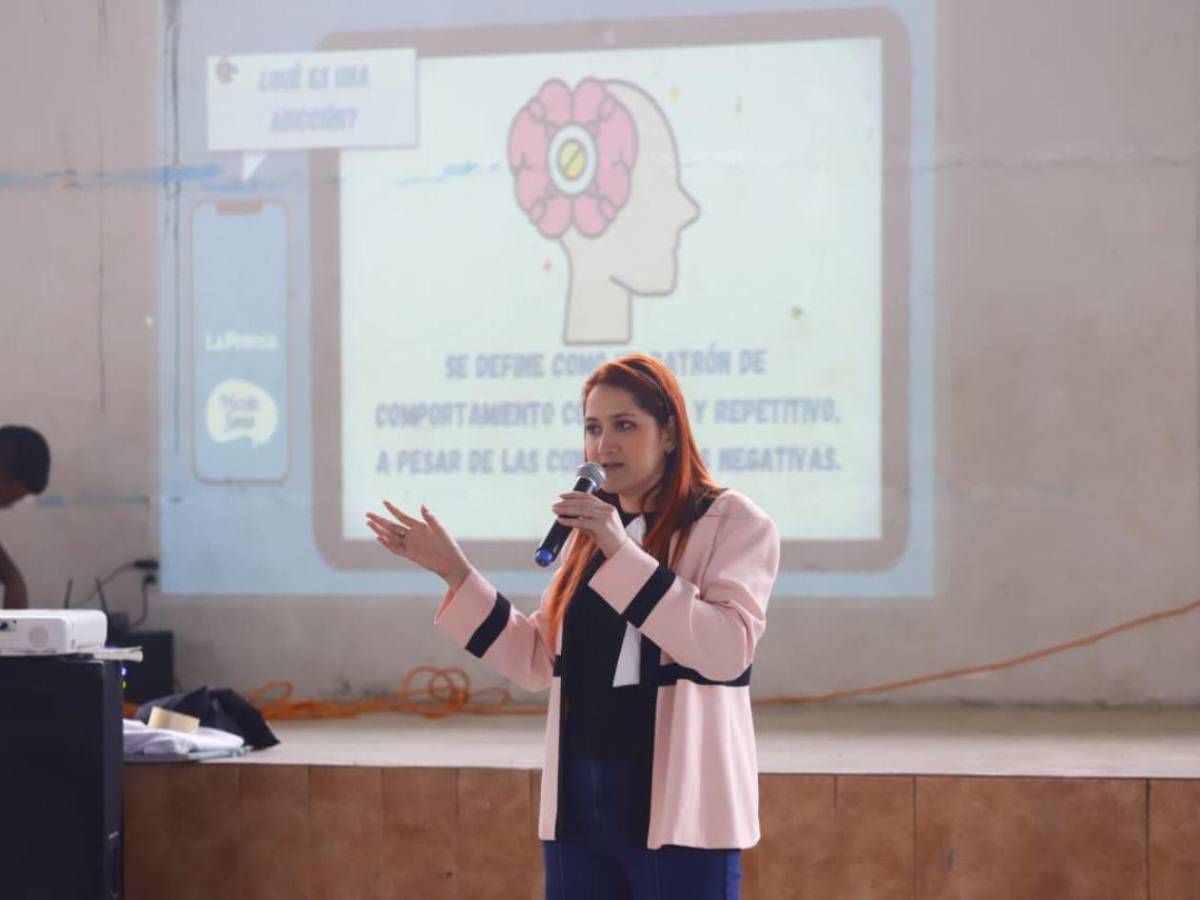 Mente Sana alerta a padres sobre uso excesivo de pantallas y redes sociales