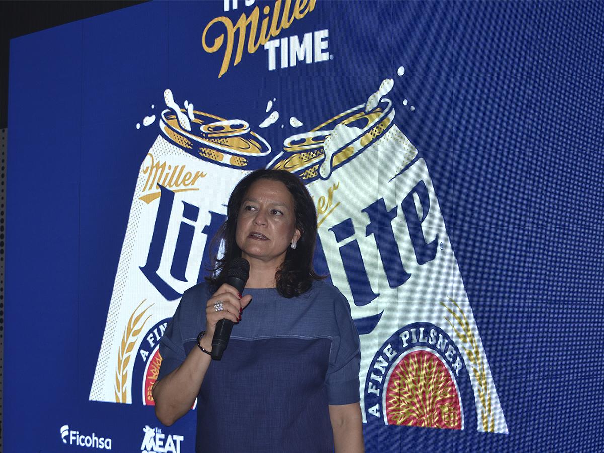 Karen Stechmann, gerente de tarjetas y alianzas de Banco Ficohsa.