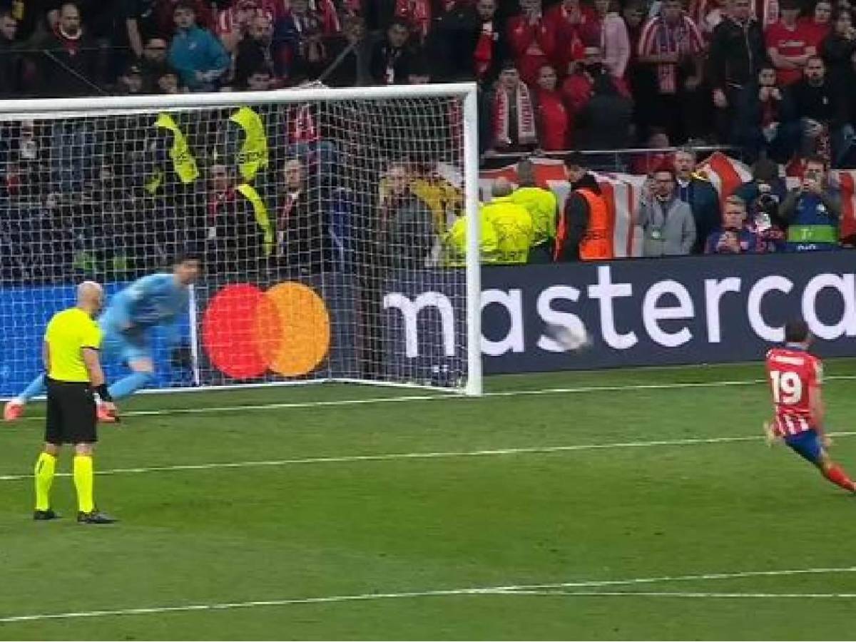 UEFA recibe fuerte denuncia por penal anulado a Julián Álvarez: editado