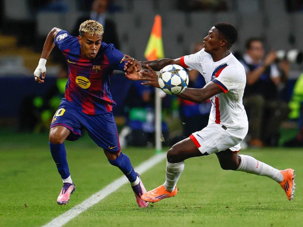 'Enemigo' del Barcelona en Champions, enfado de Hansi Flick y polémica ante PSG