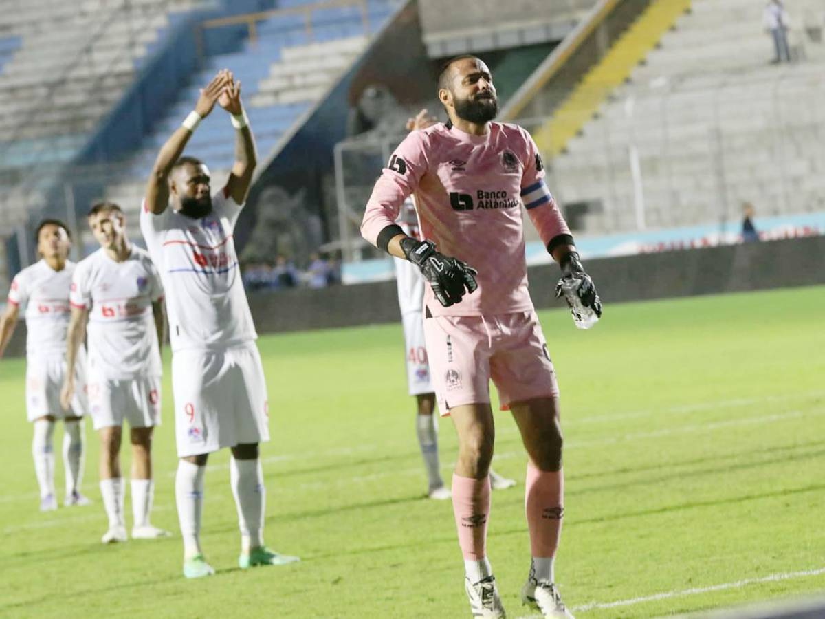 Olimpia destrozó a Motagua, Espinel eufórico, tristeza azul y enfado de Javier López