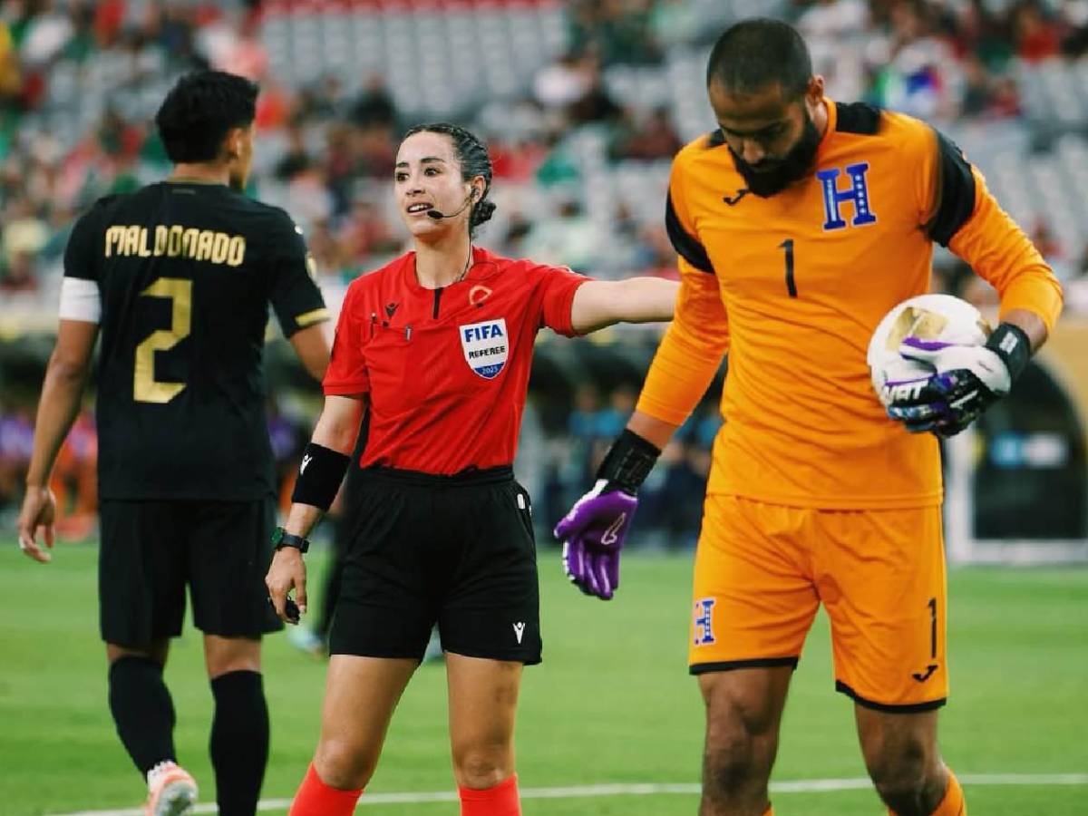 Árbitra mexicana recibió amenazas y expone fuertes chats; FIFA se pronuncia