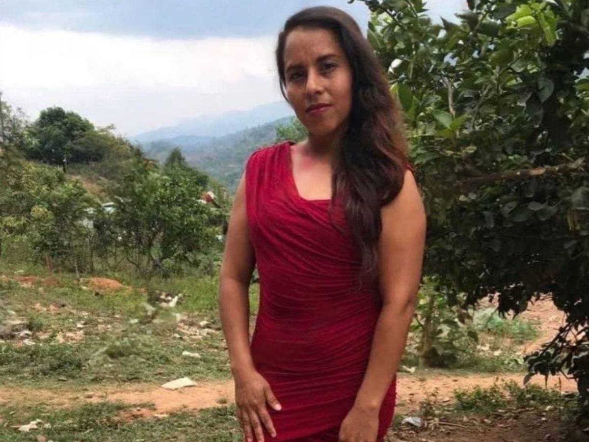 Rostros de las 12 víctimas del accidente aéreo en Roatán