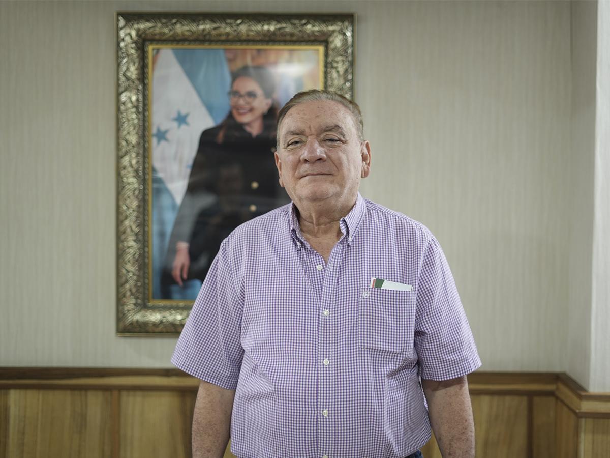 Carlos Arturo Bueso, ministro gerente de la Empresa Nacional Portuaria.