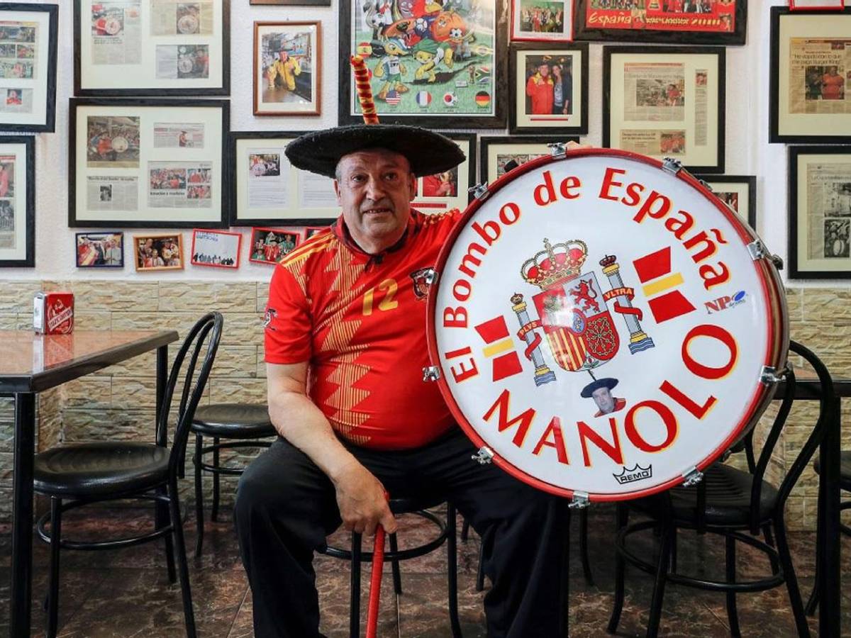 Muere Manolo 'El del Bombo', el hincha más fiel de España: 10 Mundiales