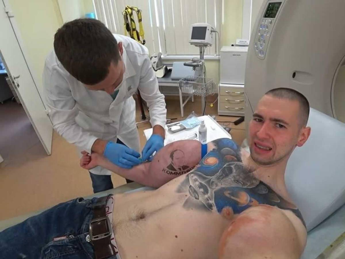 Deportista 'Popeye ruso' hace dramática confesión: podría perder los dos brazos