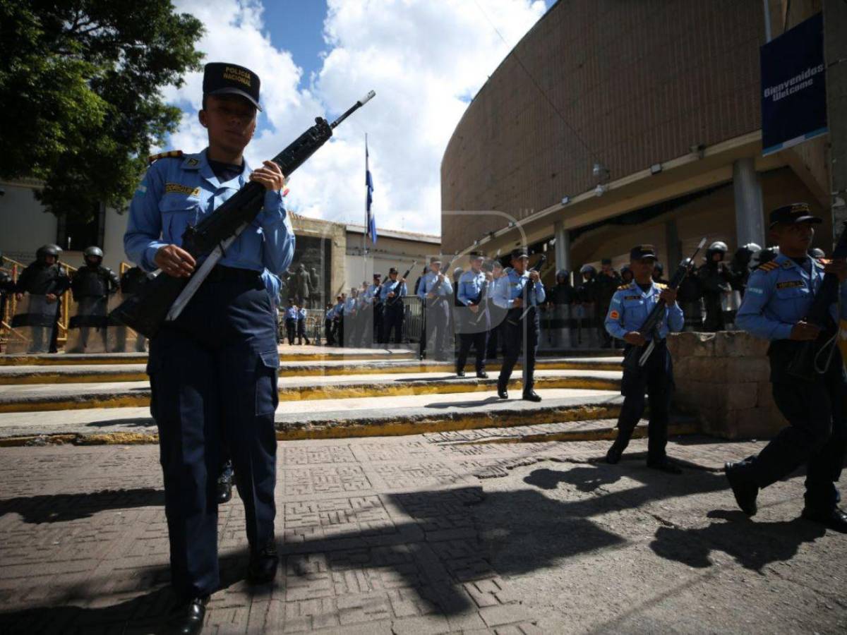 Refuerzan seguridad en el Congreso para la toma de posesión de Nasry Asfura
