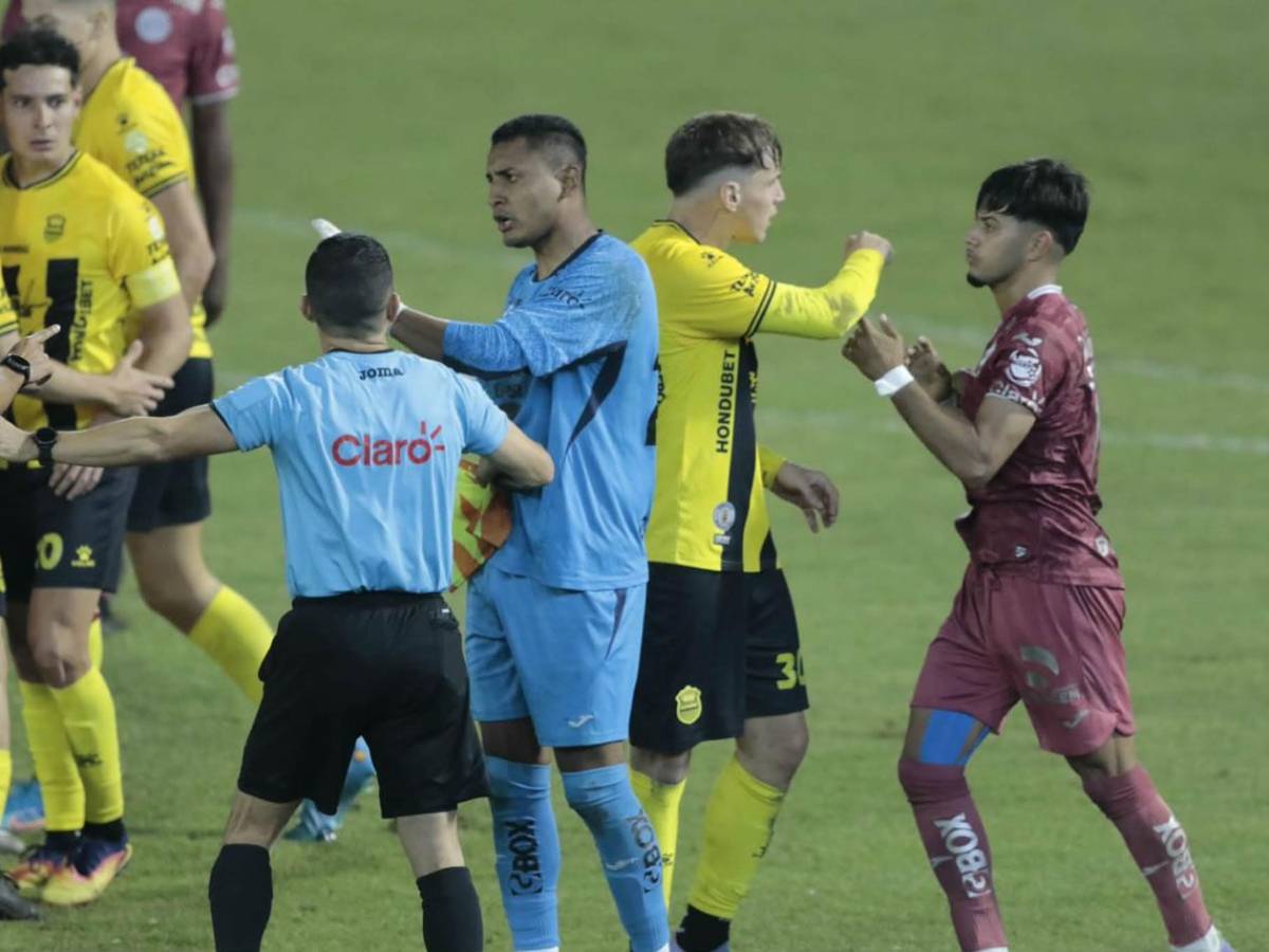 Bronca del Real España vs Motagua, agresión, estreno de goleadores y bellas chicas