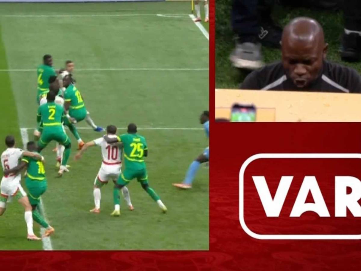 Escándalo Copa África: Senegal se va del campo vs Marruecos, vuelve y es campeón