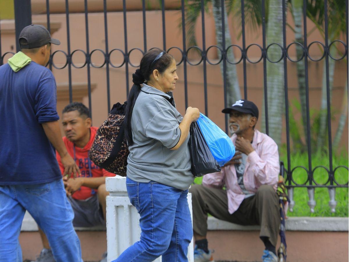 Adultos mayores en Honduras recibirán nuevos descuentos en servicios básicos