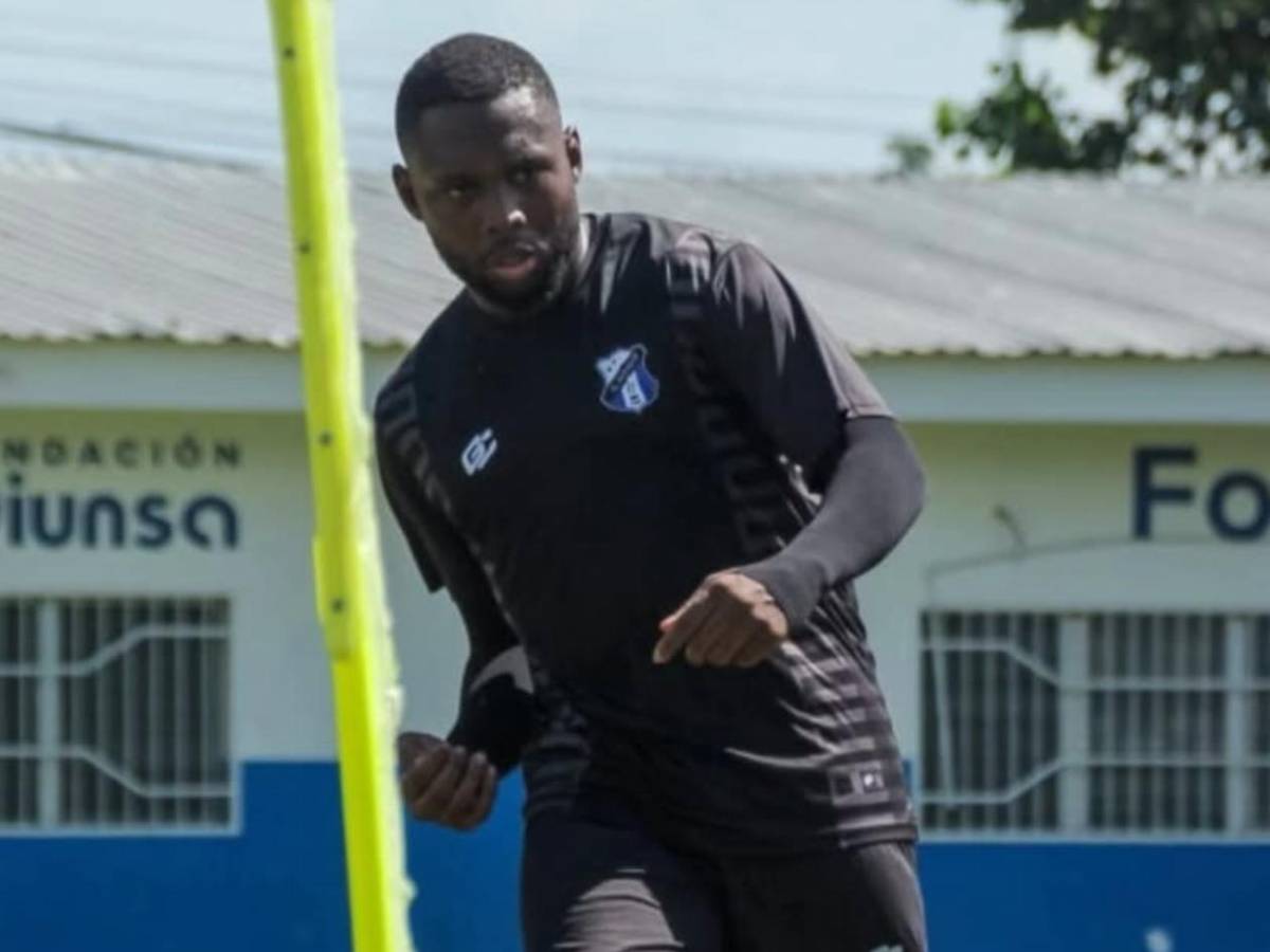 Futbolista hondureño conmueve con decisión tomada: Con dolor en el alma, creo que es lo mejor
