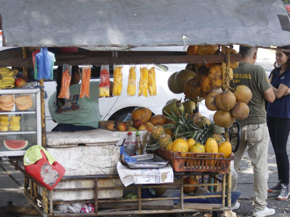 No espere a tener sed: El error diario que podría causarle un golpe de calor