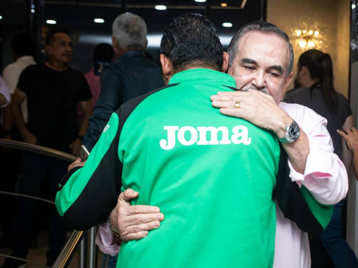 Desgarradoras imágenes en velatorio de Orinson Amaya: Su madre rompió en llanto y aficionados sorprenden