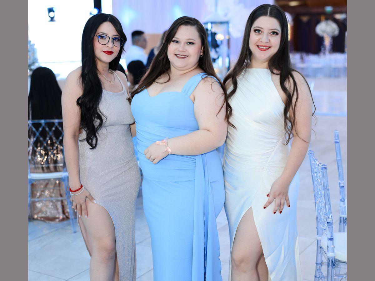 UTH y Grupo Inversa celebra su cena navideña con una noche inspirada en La Reina de Hielo y El Cazador