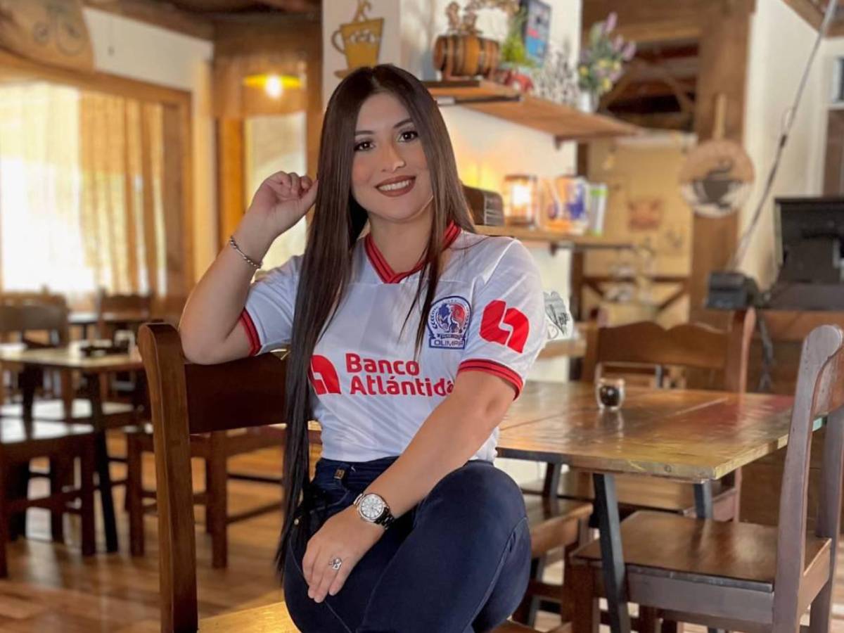 Las famosas y lindas aficionadas del Olimpia y Real España: ¿una japonesa?