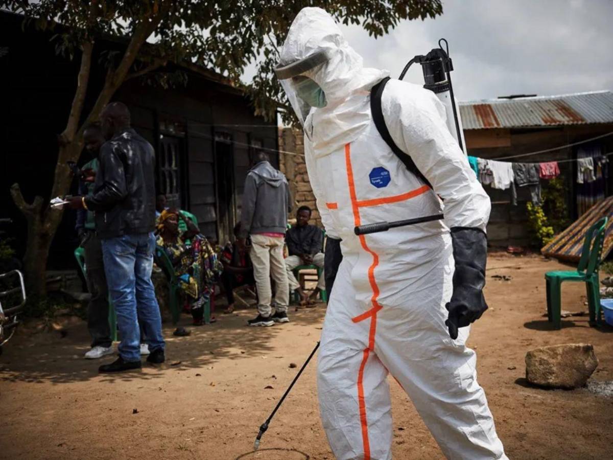 Alerta sanitaria: Reportan más de 100 muertes por casos de ébola