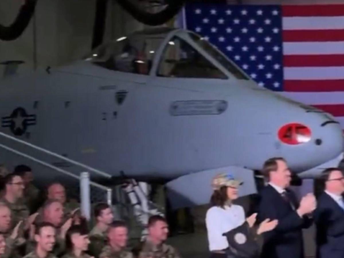 Así son los 21 aviones de guerra F-15EX Eagle II que compró Donald Trump