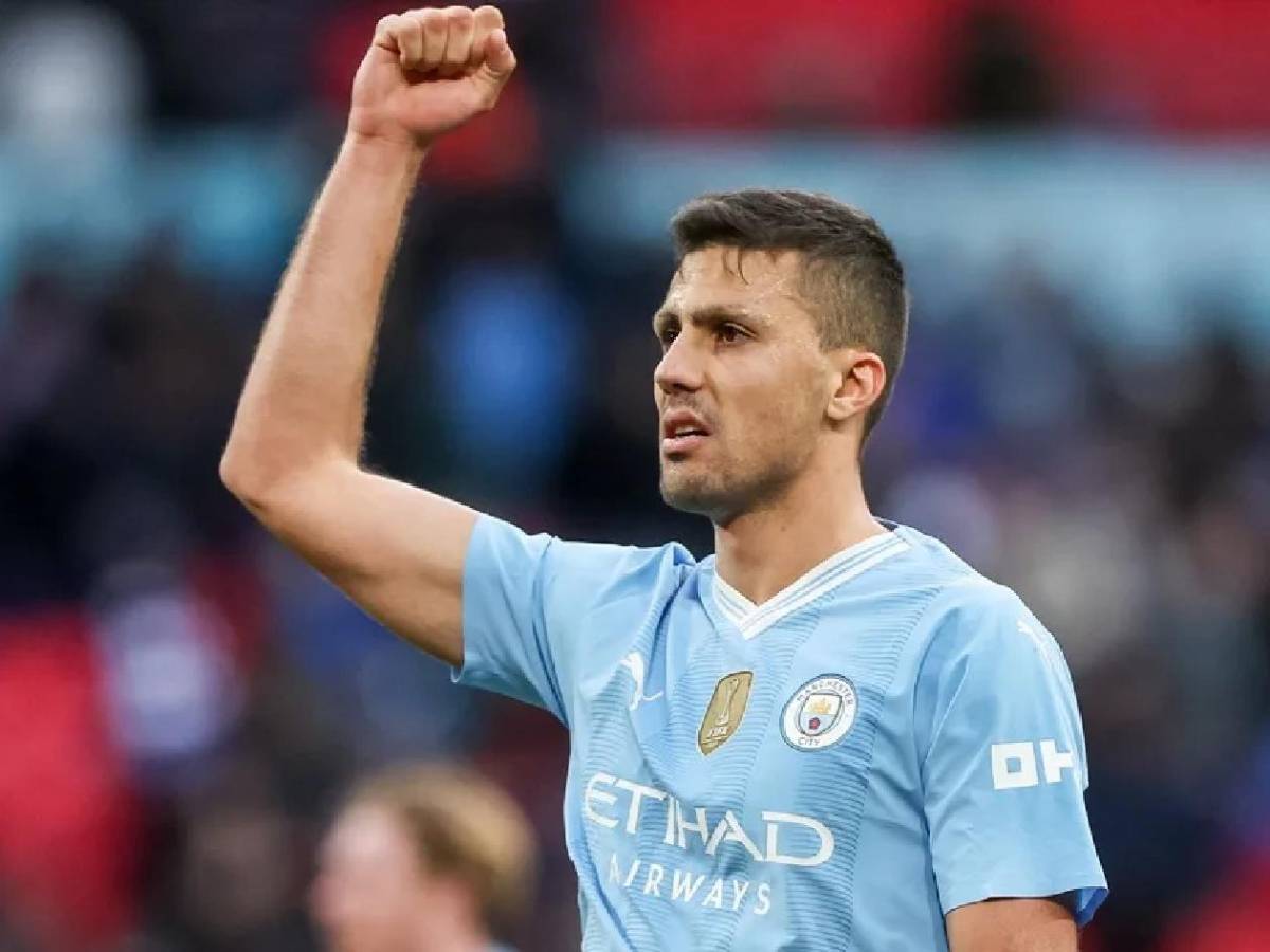 City da respuesta a nueva oferta del Barcelona: Rodri con giro sobre su fichaje