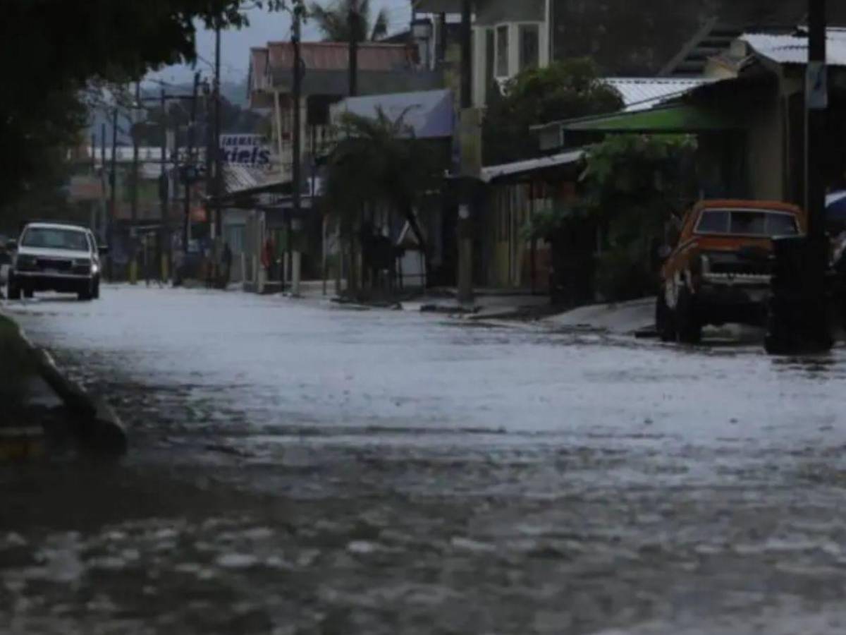 Frente frío y vaguada dejarán lluvias en estos departamentos de Honduras