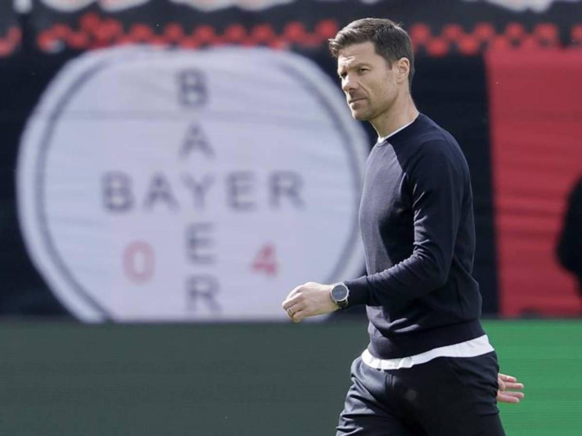 Ancelotti no seguiría y Real Madrid contacta a entrenador tras goleada ante Arsenal