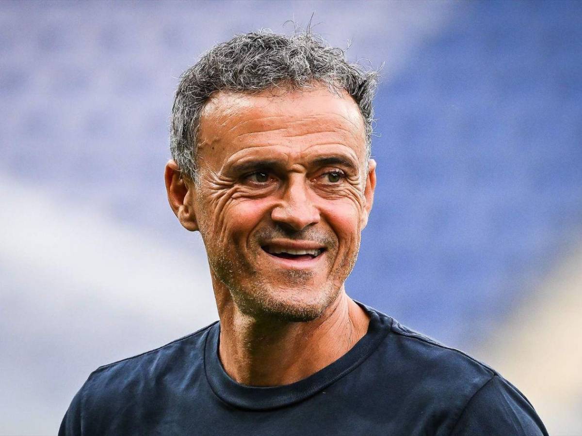PSG busca fichar una estrella del Barcelona y Luis Enrique ya habló con él