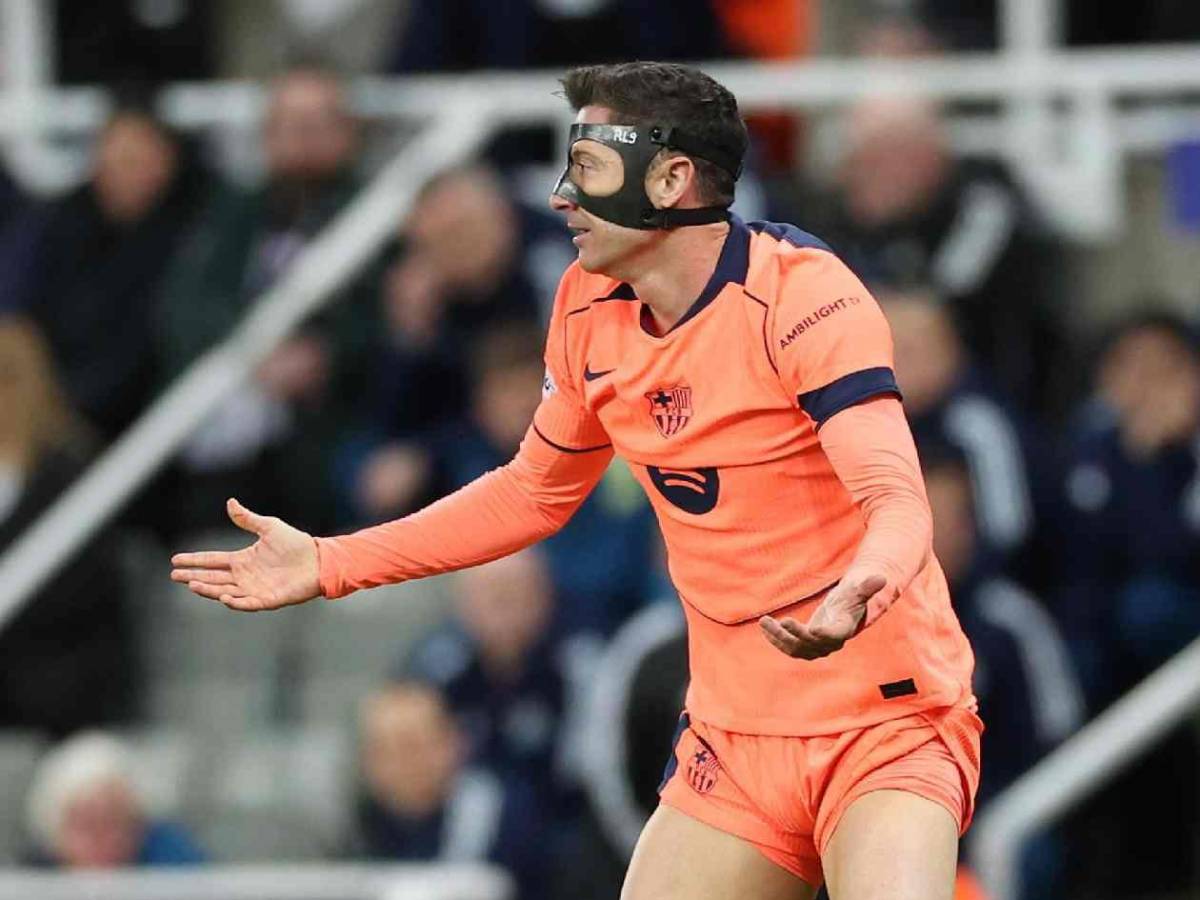 Laporta avisa: Barcelona toma decisión con Julián Álvarez para próximo mercado