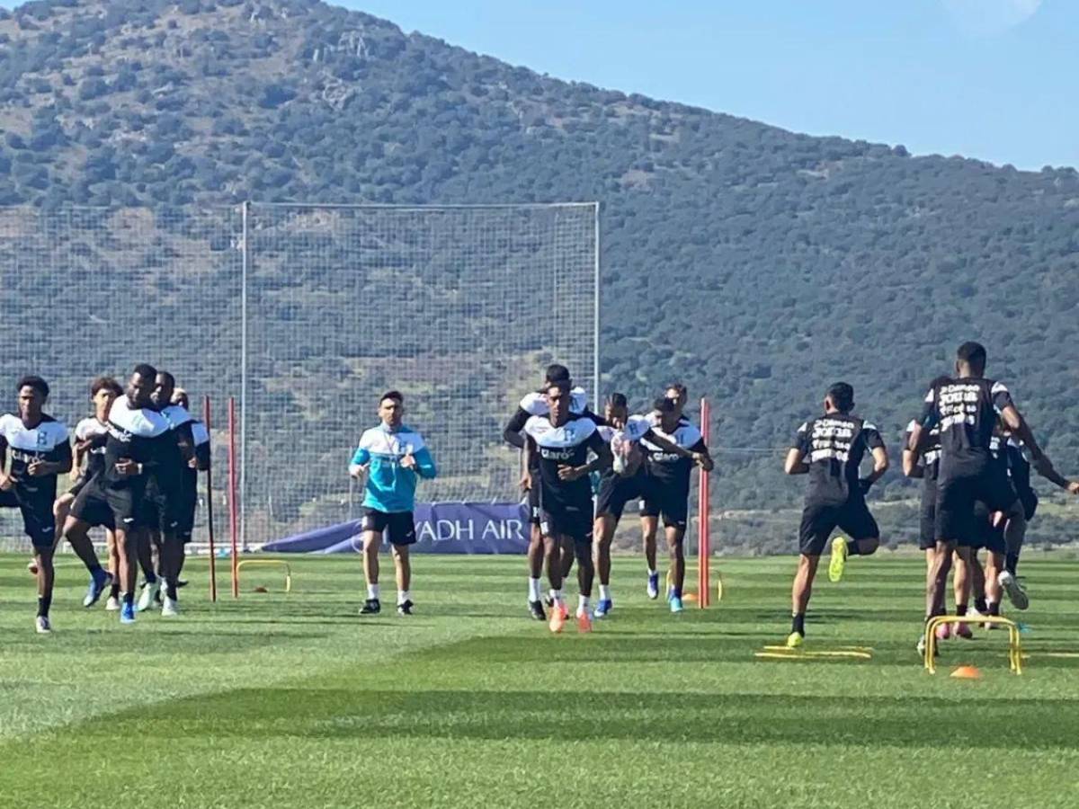 Nueva tecnológica y gran novedad: La Bicolor realiza su segundo entrenamiento